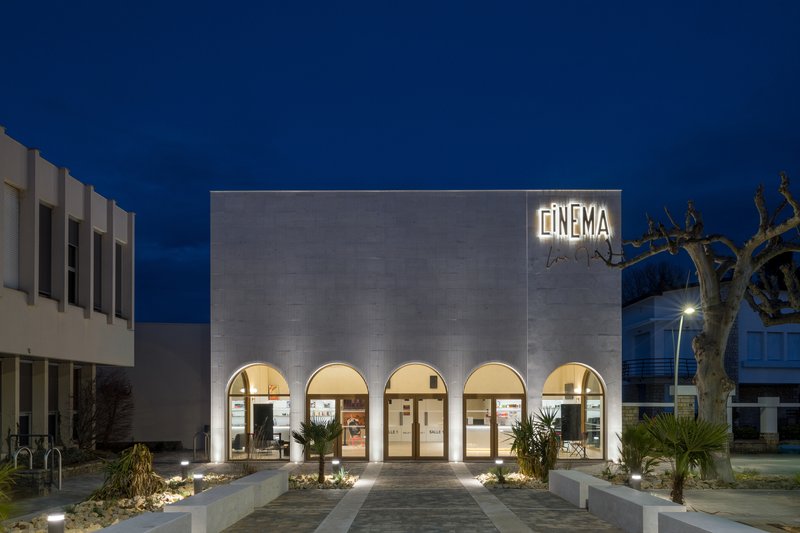 Louis Malle Cinema / Atelier Nastorg + Atelier Revel Architecture - Exterior Photography