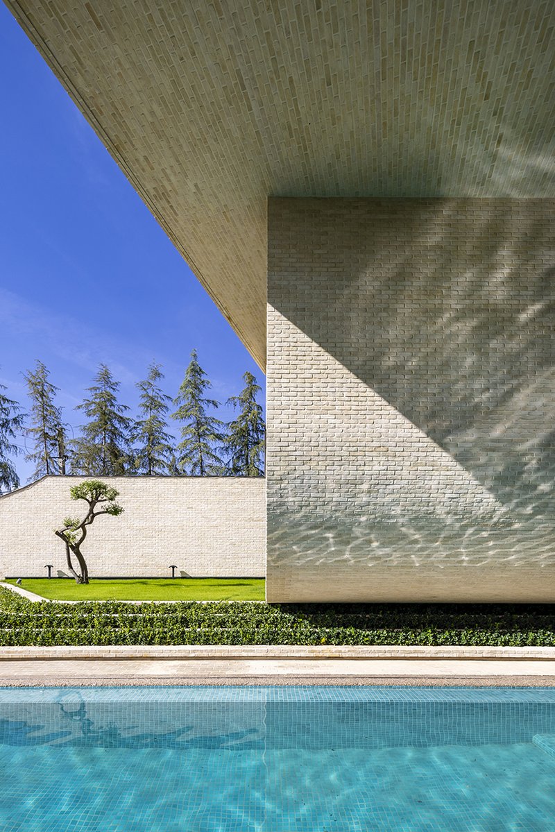 the central courtyard villa 6