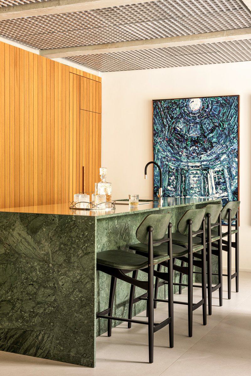 Apartamento Moiré / CODA Arquitetura - Fotografia de Interiores, Madeira, Mesa, Cadeira