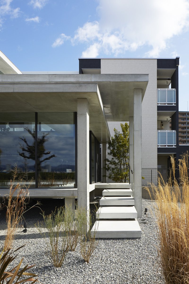 Cafeteria em Ujina / IGArchitects - Fotografia de Exterior, Fachada, Escada, Concreto