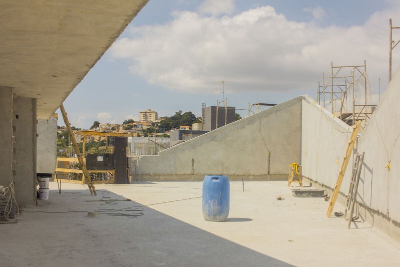 Colégio Alumnus / BIRI + Estúdio Pedro Haruf + MOBIO Arquitetura - Imagem 29 de 47